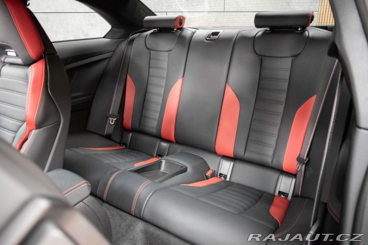 BMW M2 KARBON*ZÁRUKA+SERVIS*ČR 1 2025