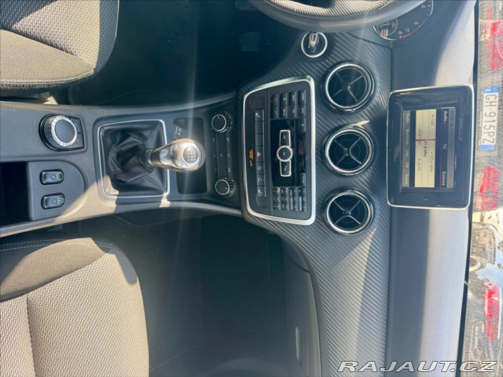 Mercedes-Benz GLA 2,2 CDi 100kw bez koroze 2015