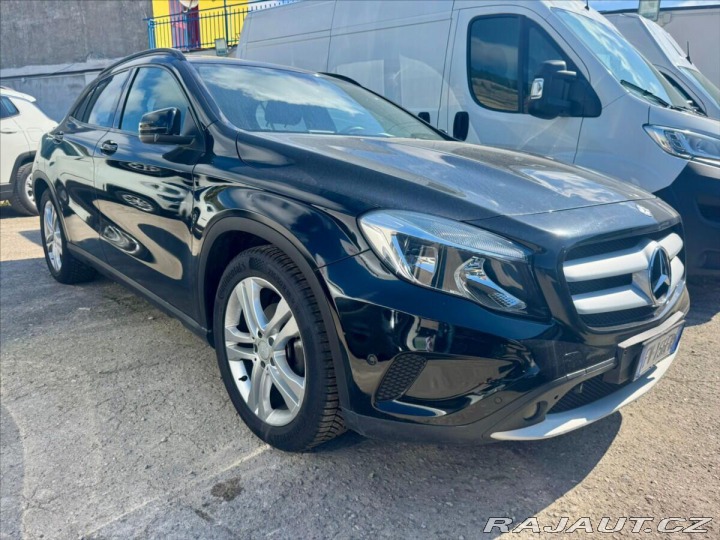 Mercedes-Benz GLA 2,2 CDi 100kw bez koroze 2015