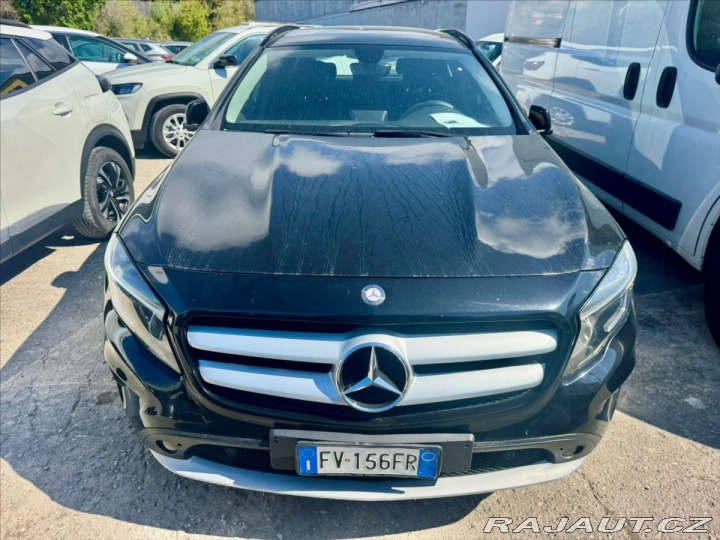 Mercedes-Benz GLA 2,2 CDi 100kw bez koroze 2015