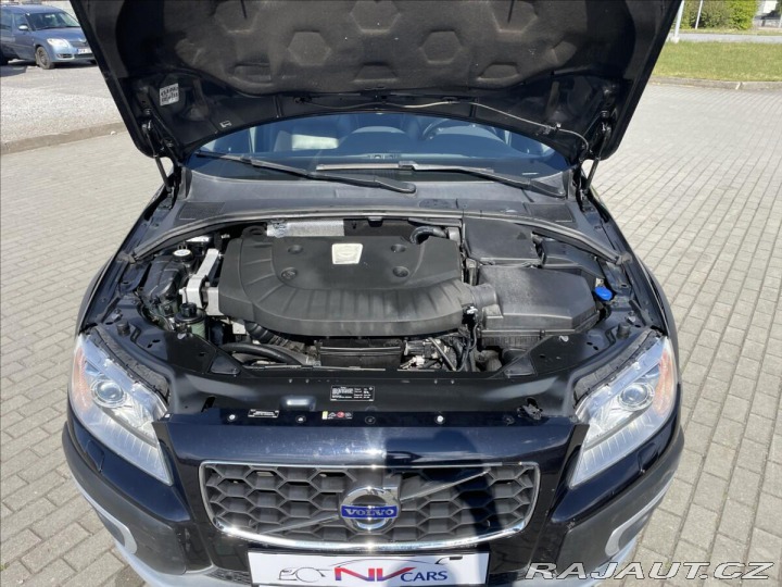 Volvo XC70 2,4 D5 Geartronic Momentu 2014