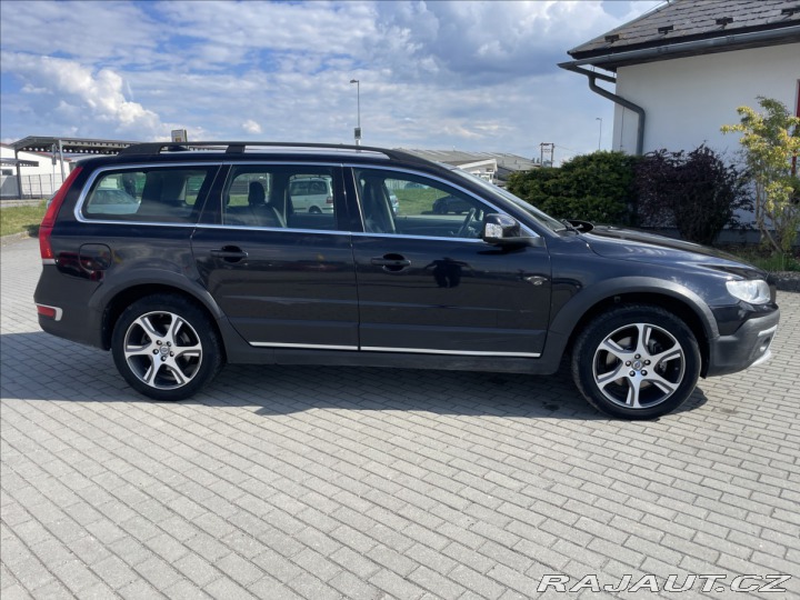 Volvo XC70 2,4 D5 Geartronic Momentu 2014