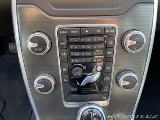 Volvo XC70 2,4 D5 Geartronic Momentu 2014