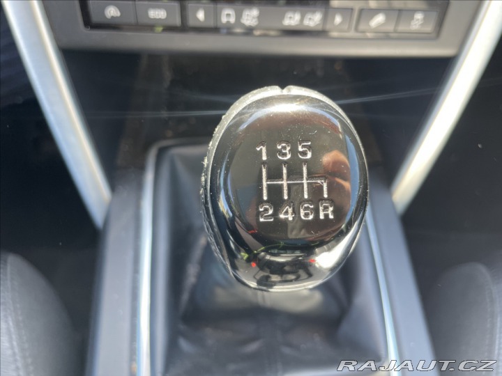 Land Rover Discovery 2,0 TD4 132kw AWD Pano 7m 2016