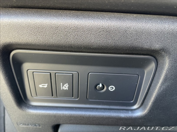 Land Rover Discovery 2,0 TD4 132kw AWD Pano 7m 2016