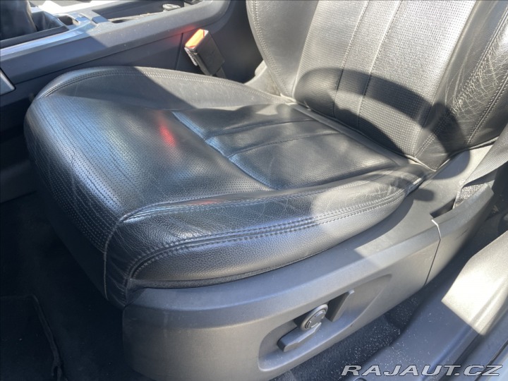 Land Rover Discovery 2,0 TD4 132kw AWD Pano 7m 2016