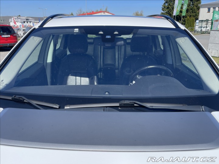 Land Rover Discovery Sport 2,0 TD4 132kw AWD Pano 7m 2016