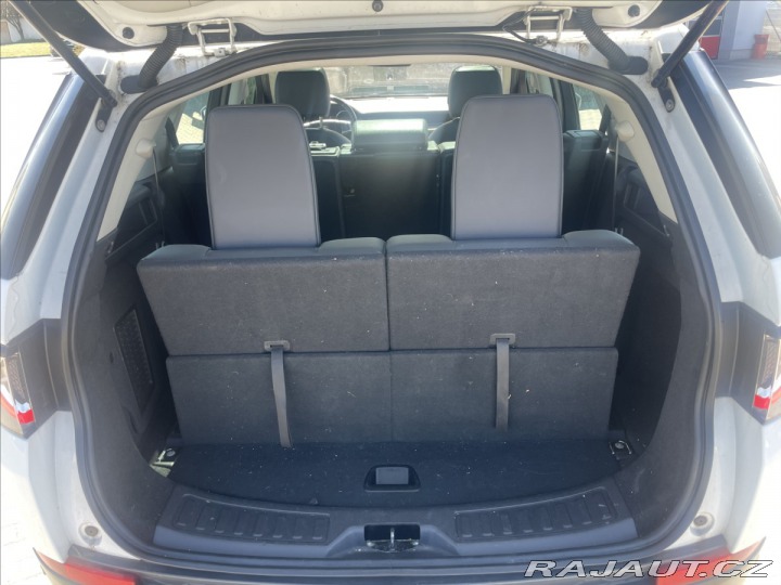 Land Rover Discovery 2,0 TD4 132kw AWD Pano 7m 2016