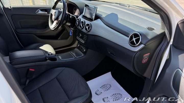 Mercedes-Benz B B 180CDI 80kW REZERVOVANO 2015