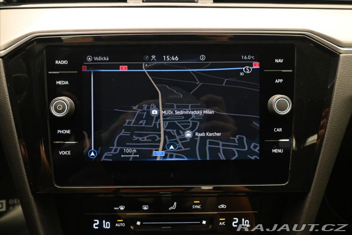 Volkswagen Passat 2,0 TDI 110 kW DSG Busine 2022