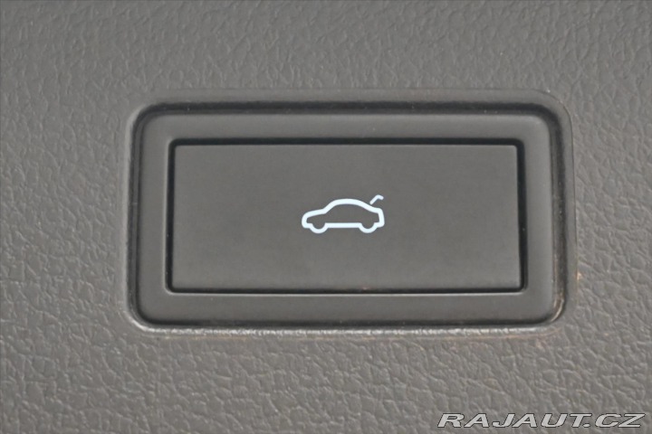 Volkswagen Passat 2,0 TDI 110kW DSG Busines 2022