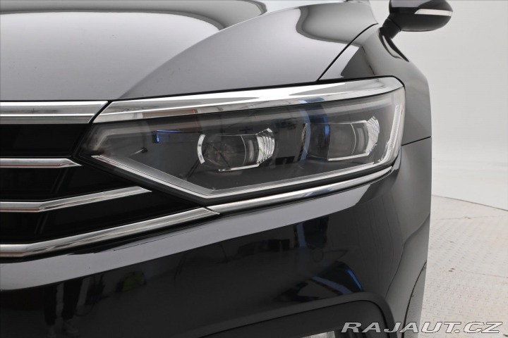 Volkswagen Passat 2,0 TDI 110 kW DSG Busine 2022