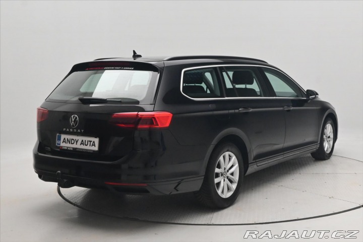 Volkswagen Passat 2,0 TDI 110 kW DSG Busine 2022