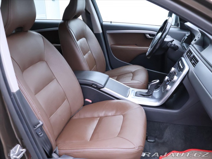 Volvo XC70 2,4 D4 133kW Aut. AWD Sum 2016