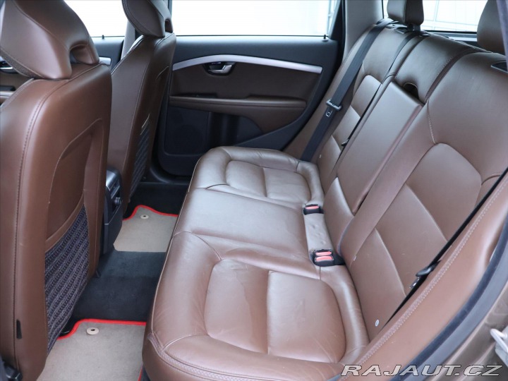 Volvo XC70 2,4 D4 133kW Aut. AWD Sum 2016