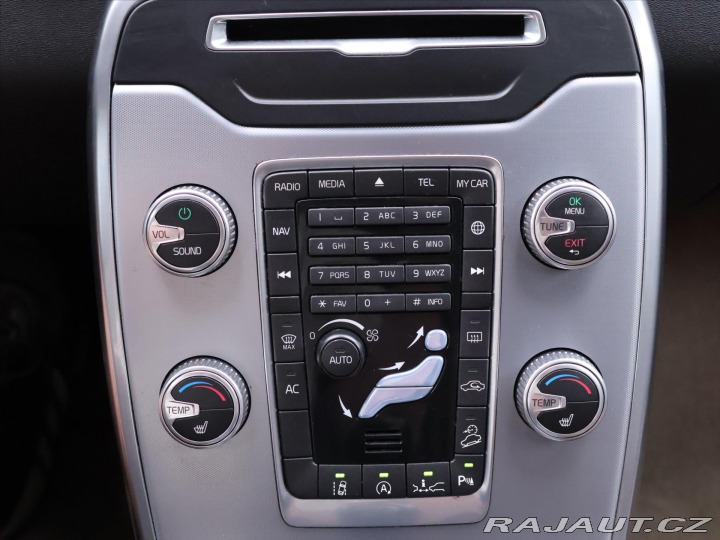 Volvo XC70 2,4 D4 133kW Aut. AWD Sum 2016