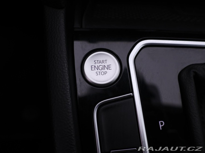 Volkswagen Passat 2,0 TDI 110kW DSG Navi DP 2022