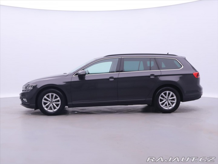 Volkswagen Passat 2,0 TDI 110kW DSG Navi DP 2022