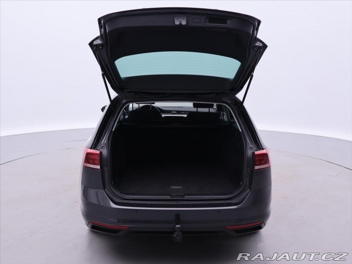 Volkswagen Passat 2,0 TDI 110kW DSG Navi DP 2022