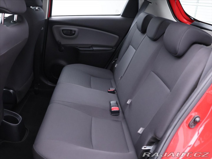 Toyota Yaris 1,0 VVT-i 51kW Entry Serv 2014