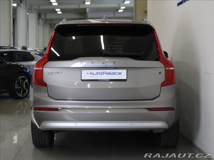 Volvo XC90 2,0 B5 AWD Mom.PRO Paměť 2021