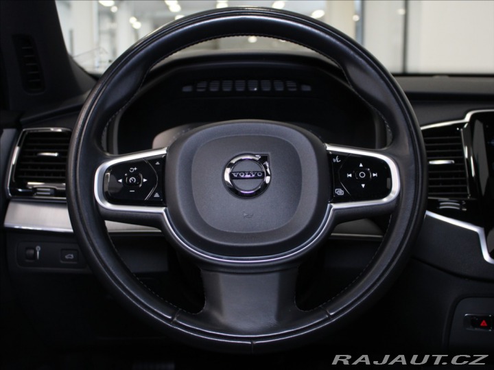 Volvo XC90 2,0 B5 AWD Mom.PRO Paměť 2021
