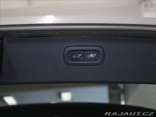 Volvo XC90 2,0 D5 AWD Mom.PRO Paměť 2021