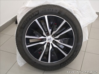 Volvo XC90 2,0 D5 AWD Mom.PRO Paměť 2021