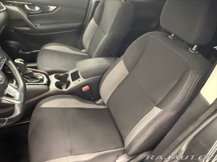 Nissan Qashqai 1,2 DIG-T N-CONNECTA FULL 2018