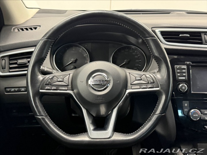Nissan Qashqai 1,2 DIG-T N-CONNECTA FULL 2018