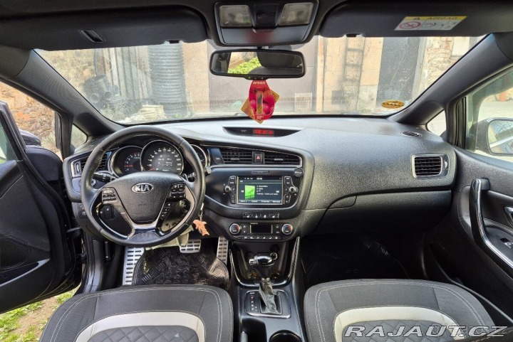 Kia Ceed 1,6   CRDi, 100 kW 2015