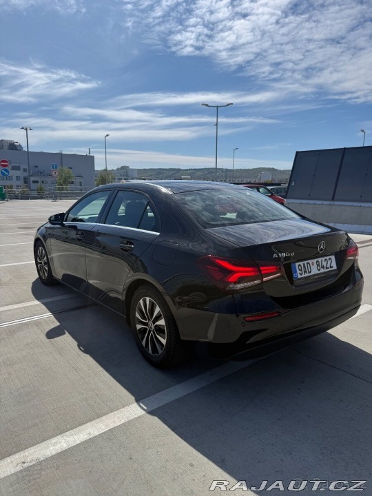 Mercedes-Benz A 1,8   A180 d Sedan 2022 T 2022