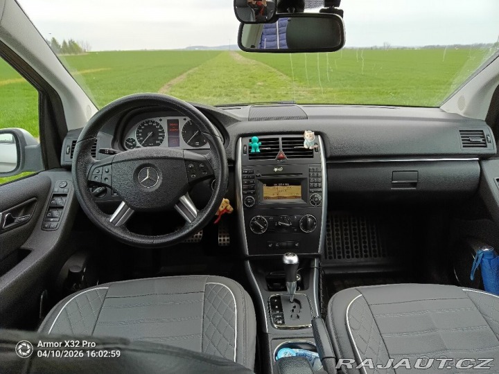 Mercedes-Benz B  2010