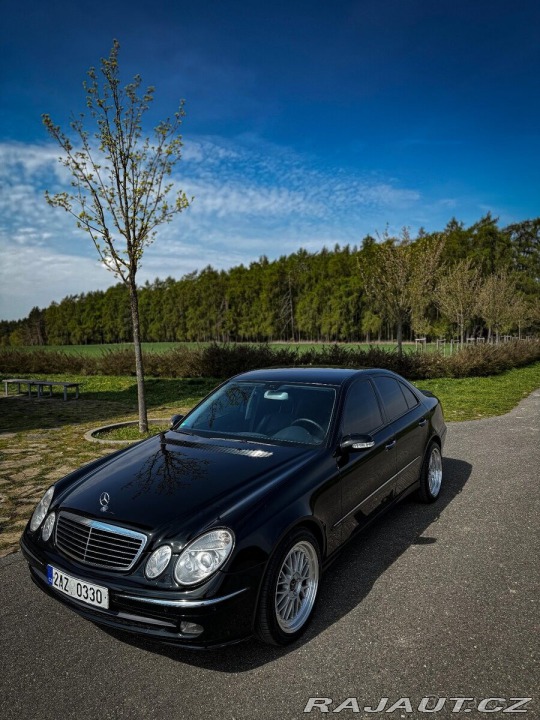 Mercedes-Benz E W211 E500 1800