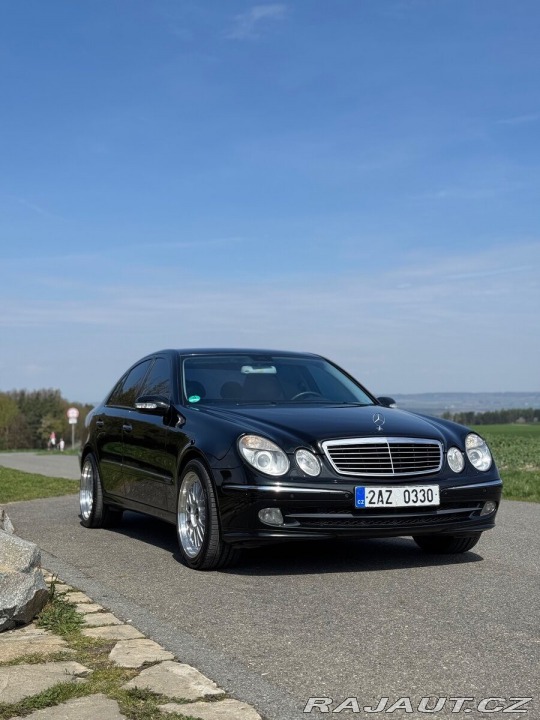 Mercedes-Benz E W211 E500 1800