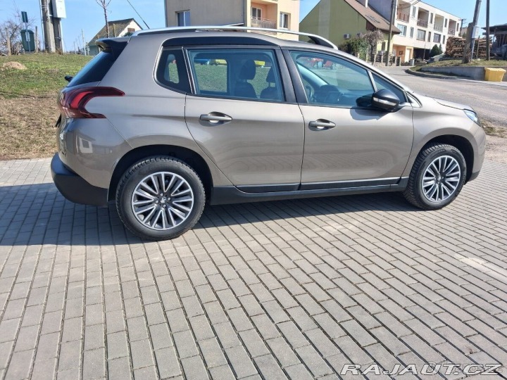 Peugeot 2008 1,2 2017