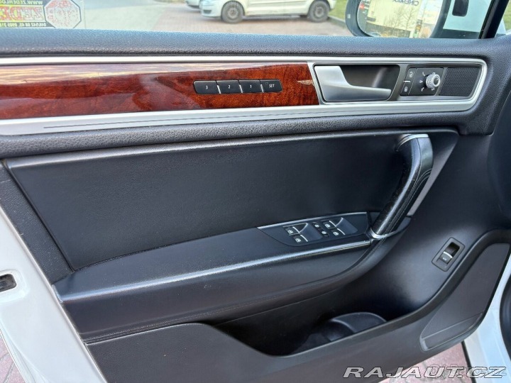 Volkswagen Touareg 3,0 2015