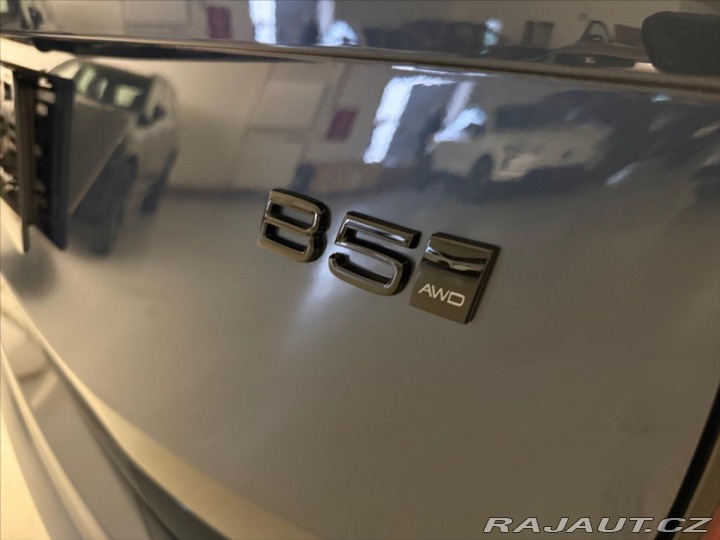 Volvo XC90 2,0 Volvo XC90 B5 Black E 2025