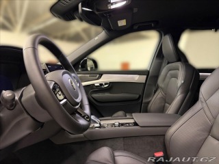 Volvo XC90 2,0 Volvo XC90 B5 Black E 2025