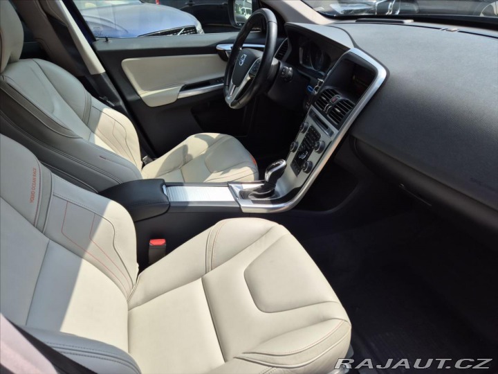 Volvo XC60 2,4 D4 AWD OCEAN RACE 2015