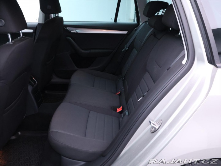 Škoda Octavia 1,6 TDI EleganceTažné CZ 2015