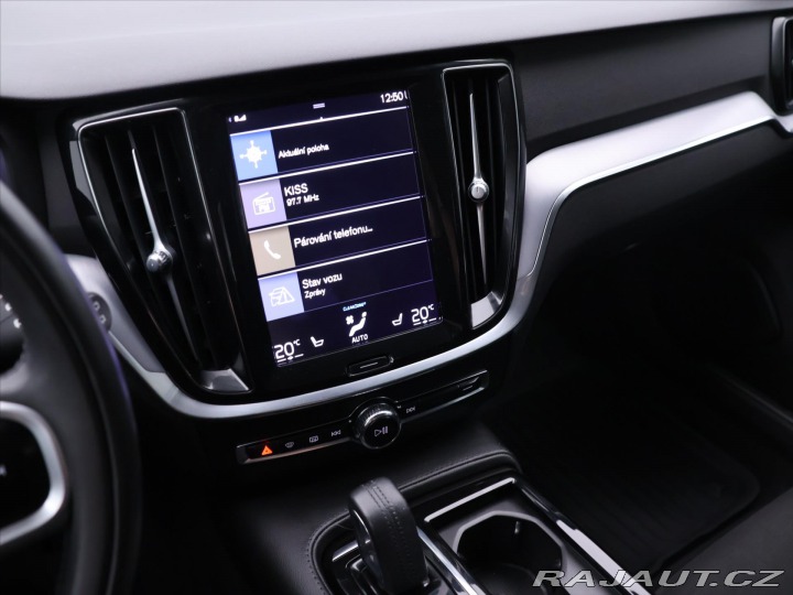 Volvo V60 2,0 B5 AWD Momentum Pro A 2020