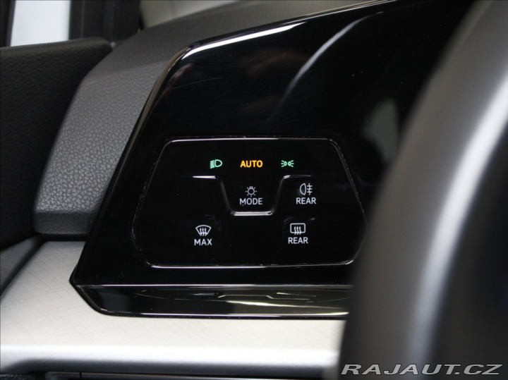 Volkswagen Golf 1,0 TSi 81kW Life Var.128 2023