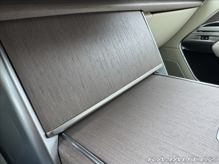 Land Rover Range Rover D350 HSE záruka ČR 2025
