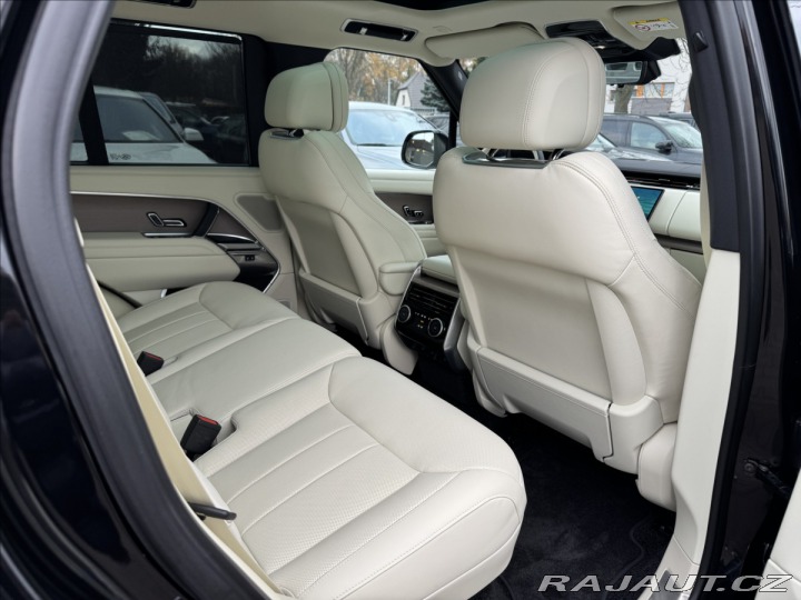 Land Rover Range Rover D350 HSE záruka ČR 2025