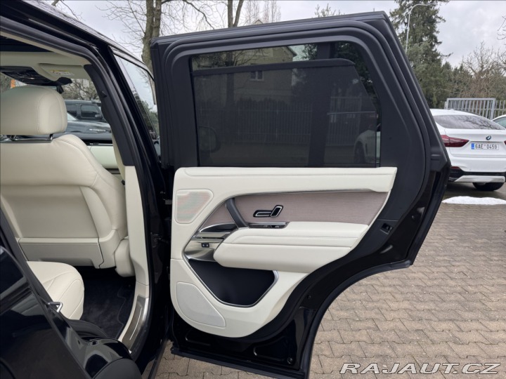 Land Rover Range Rover D350 HSE záruka ČR 2025