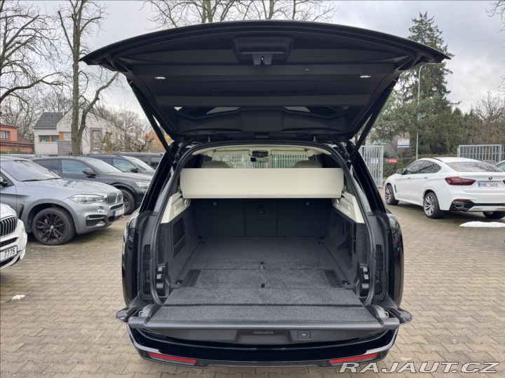 Land Rover Range Rover D350 HSE záruka ČR 2025