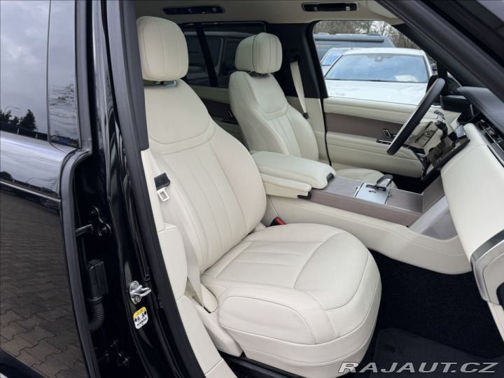 Land Rover Range Rover D350 HSE záruka ČR 2025