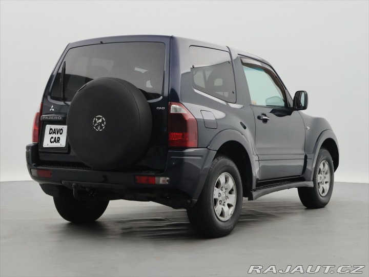 Mitsubishi Pajero 3,2 118kW aut. tažné klim 2004
