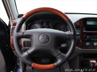 Mitsubishi Pajero 3,2 118kW aut. tažné klim 2004